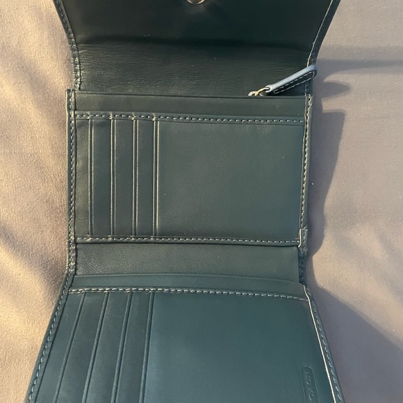 Blue Coach wallet. Never uses. - Picture 6 of 10